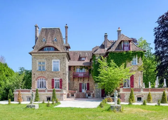 Le Petit Château De Au Bois Du Mée